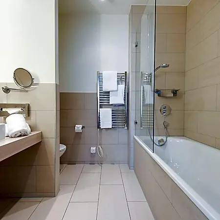 Aspria Maschsee Sport & Hotel 4*