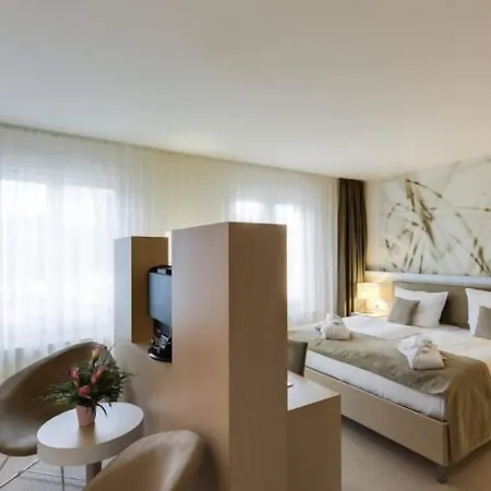 Aspria Maschsee Sport & Hotel 4*